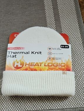 Women’s Thermal Knit Hat in Cream